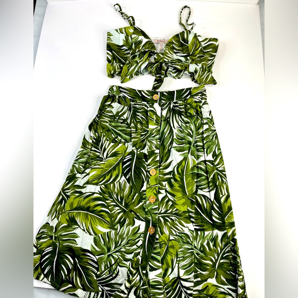 BCBG Generation matching vacation set skirt & crop top size XS